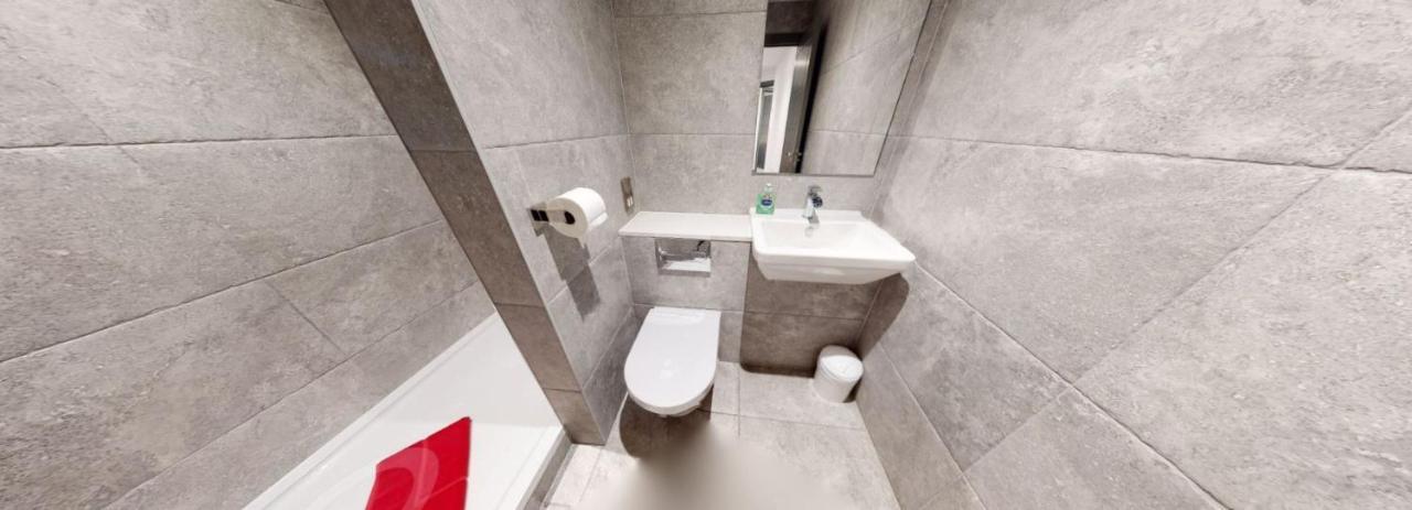 2 The View Apartments Ilfracombe - Seafront, Parking, Lift, Ev Exterior photo